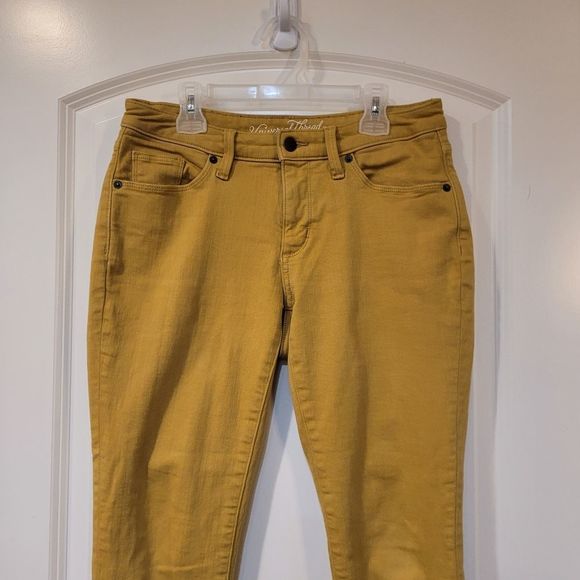 **SOLD **Universal Thread Women's Mustard Yellow Cotton/Spandex Jeans - Picture 5 of 11